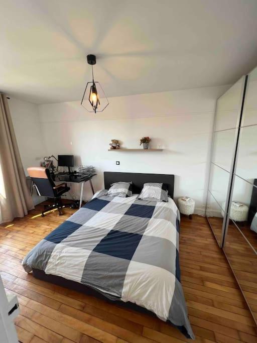 Apartment : 2 Pieces Lumineux Aux Portes De Paris Vanves